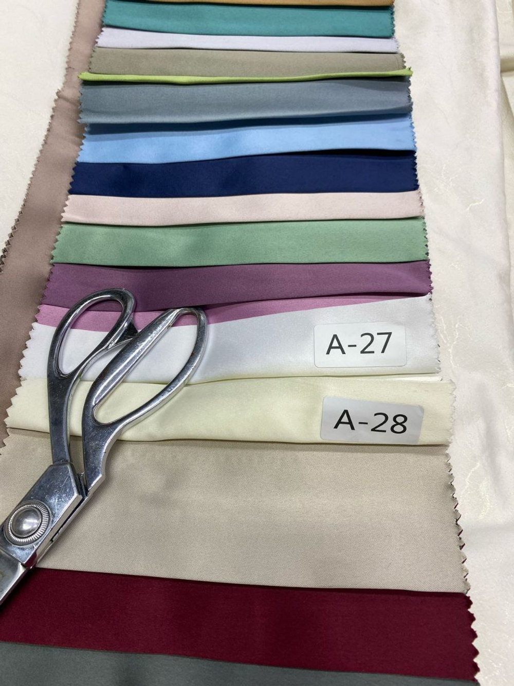 Подкладочная ткань сатин с черной ниткой Decstar-textil (высота 280 см, Турция)