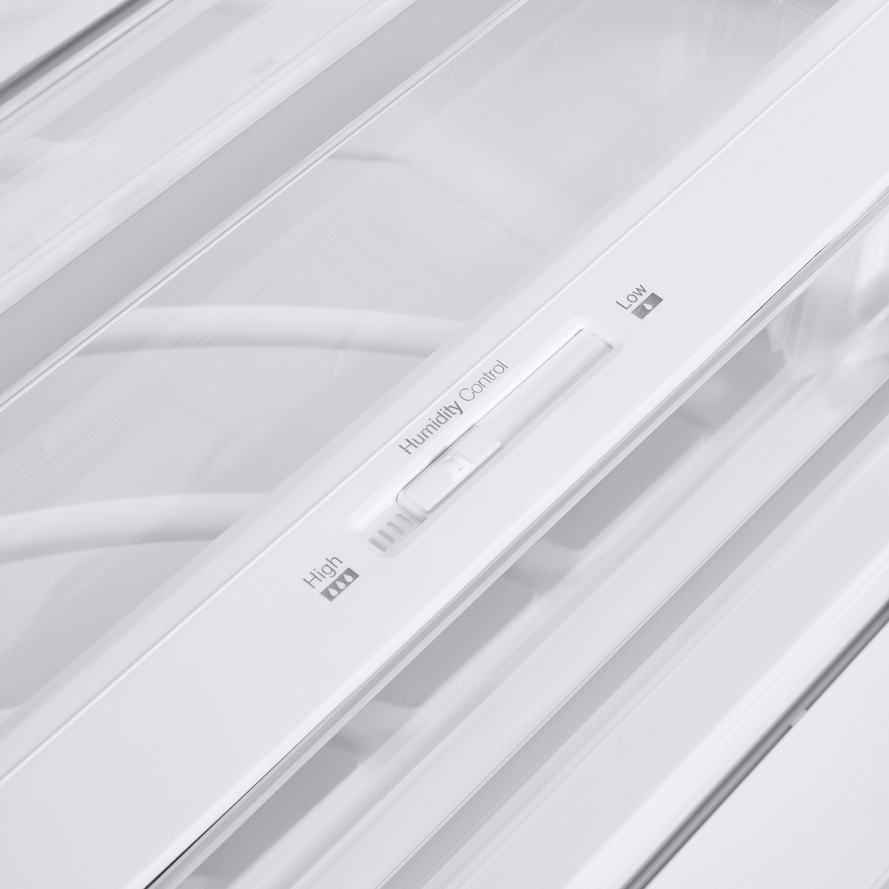 Двухкамерный холодильник MAUNFELD MFF185NFW No Frost с фасадом из белого стекла