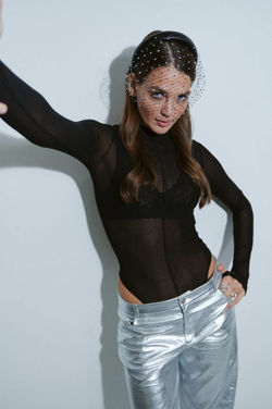 Классическая вуаль с камнями