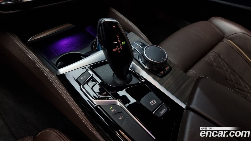 BMW 5 Series (G30) 530i M Sports Plus (09.2019)
