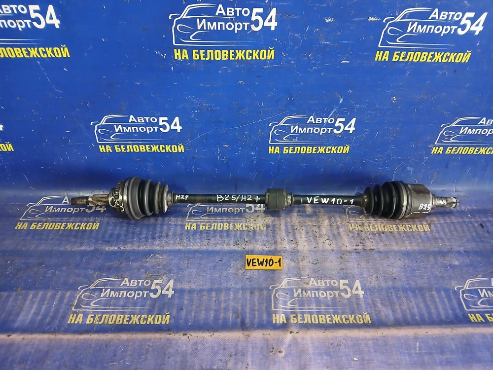 Привод передний правый NISSAN AVENIR 1997