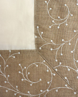 Элитная наволочка Иней бежевая от Bovi фрагмент