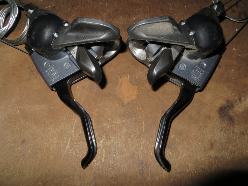 Шифтеры моноблоки shimano claris st-r240 2x8