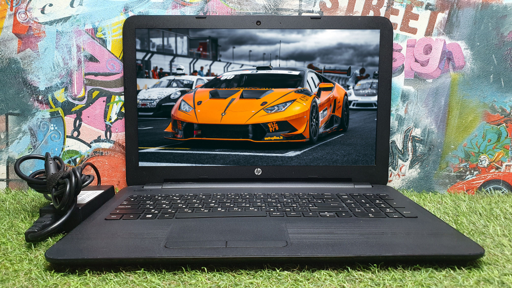 Ноутбук HP i5-6/8Gb/ R5 M430 2Gb/FHD/15-ay053ur X5C06EA/Windows 10