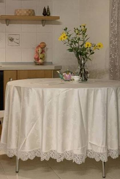 Скатерть круглая 220см и 12 салфеток Palombella Svezia сливочного цвета