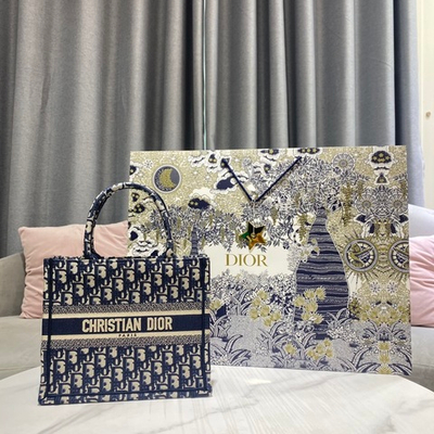 Christian Dior Book Tote 26 cm