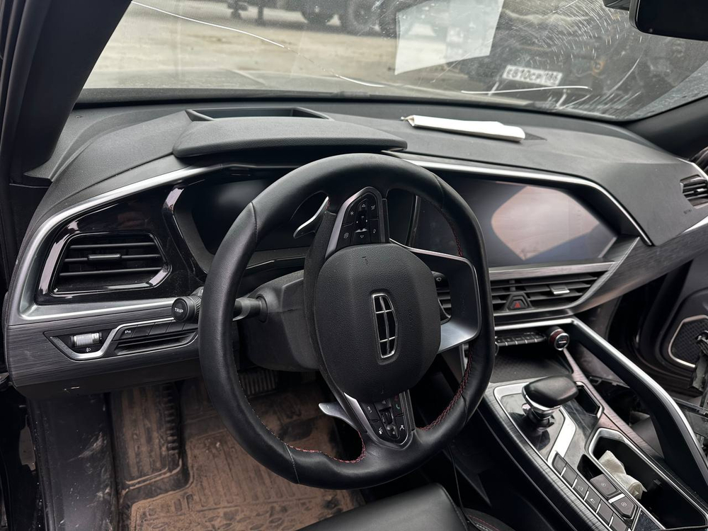 Geely Tugella Flagship 2.0T (238 hp) 8AT 4WD