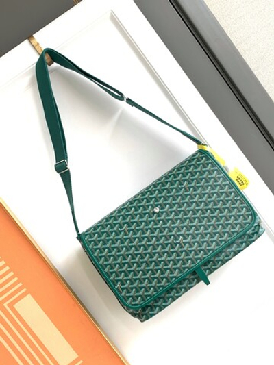 Goyard Capetien MM Messenger Bag
