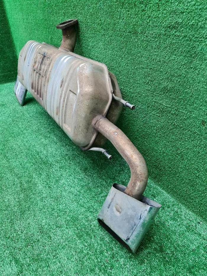 Глушитель Hongqi HS5 (2019-н.в.)