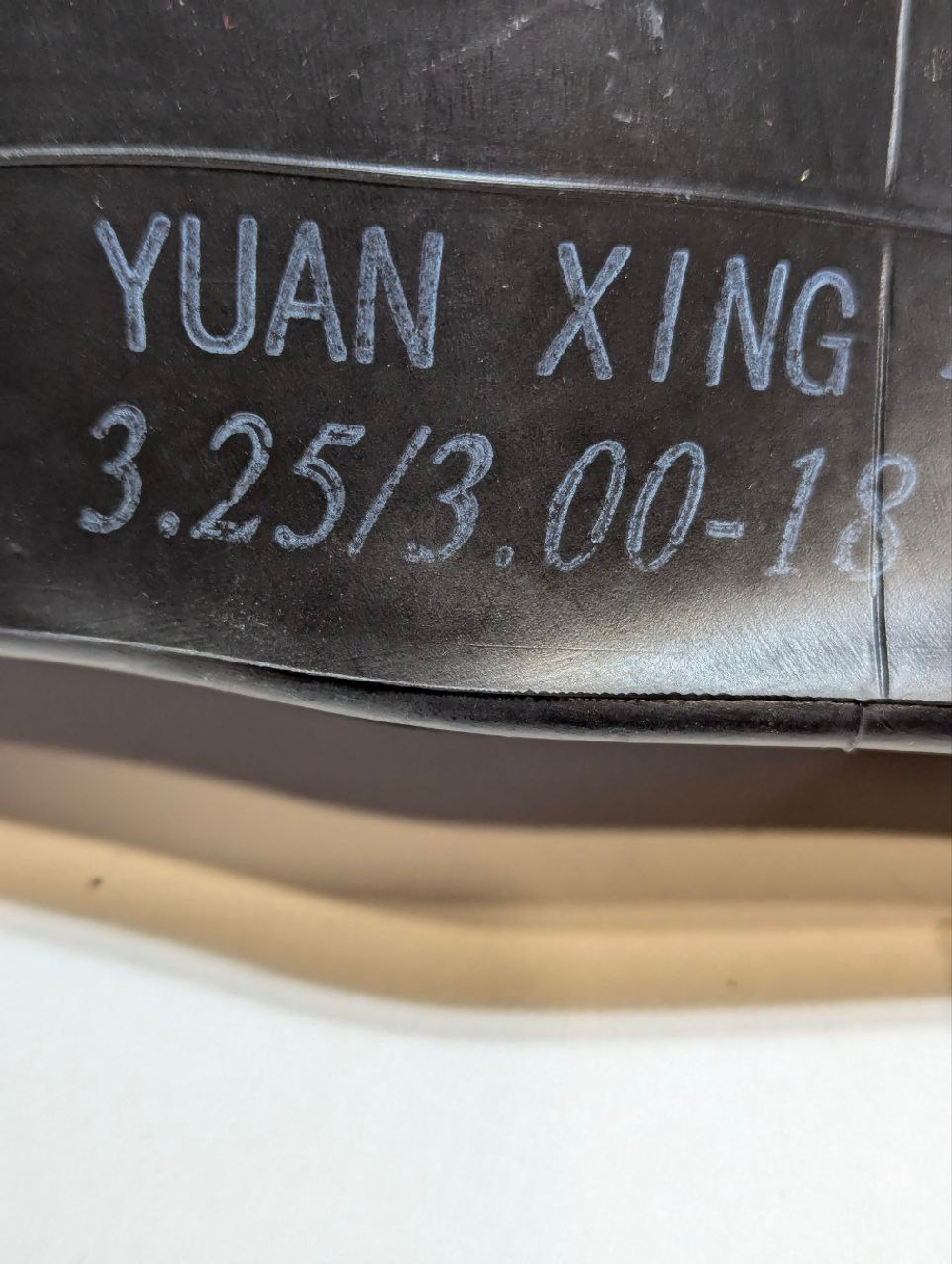 Камера для колеса мотоцикла эндуро R18 3,00/3,25 задняя