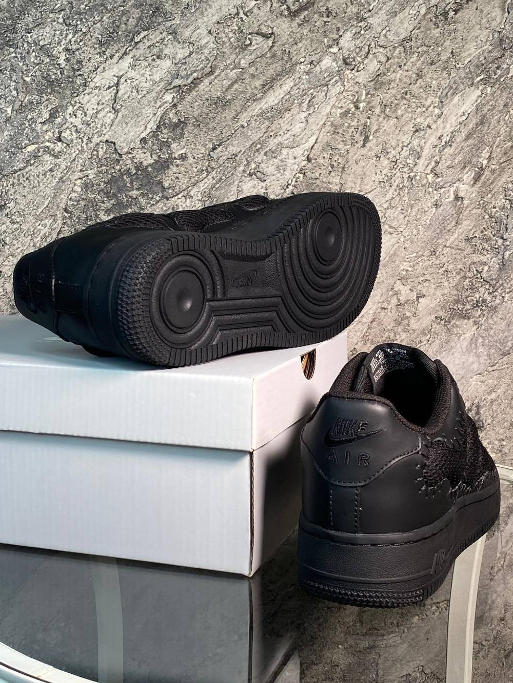 Кроссовки Nike