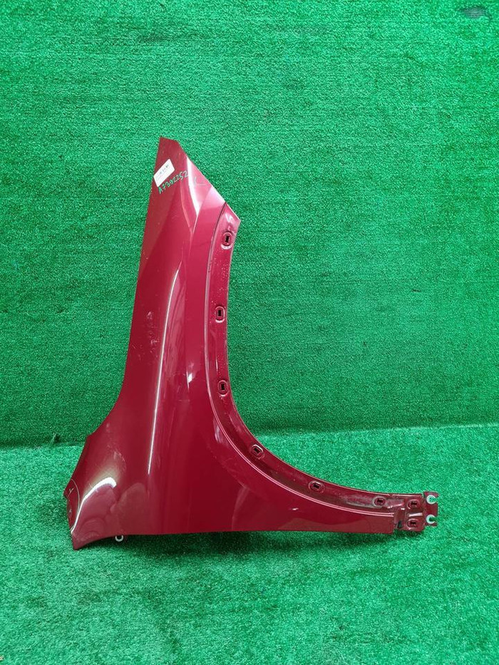 Крыло переднее правое Mercedes GLA H247 (20-нв)