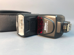 Nikon Speedlight SB-700