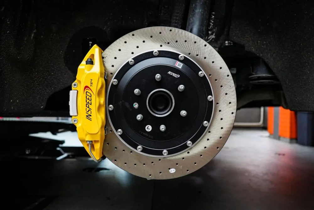 Усиленная тормозная система Buick GL8 Century 2023+ Тормоза Суппорт Тормозные диски Колодки