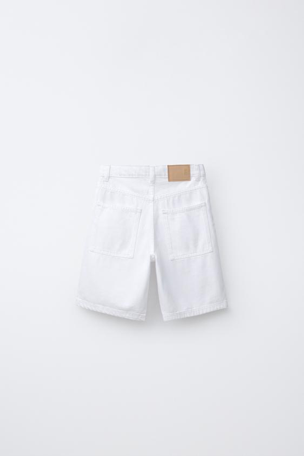 ZARA ДЖИНСОВЫЕ ШОРТЫ RELAXED BAGGY, ЖЕЛТОВАТО-БЕЛЫЙ