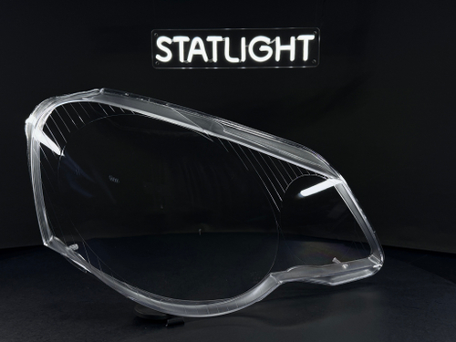 Правое стекло Volkswagen Polo 4 2005-2009