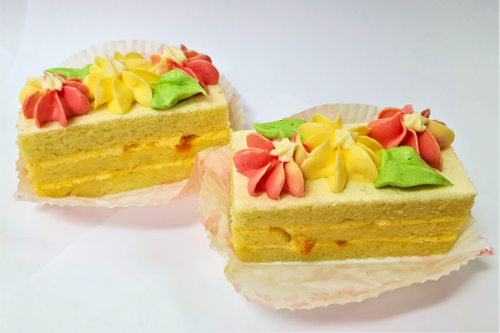 ПИРОЖНОЕ БИСКВИТНОЕ СО СЛИВОЧНЫМ КРЕМОМ