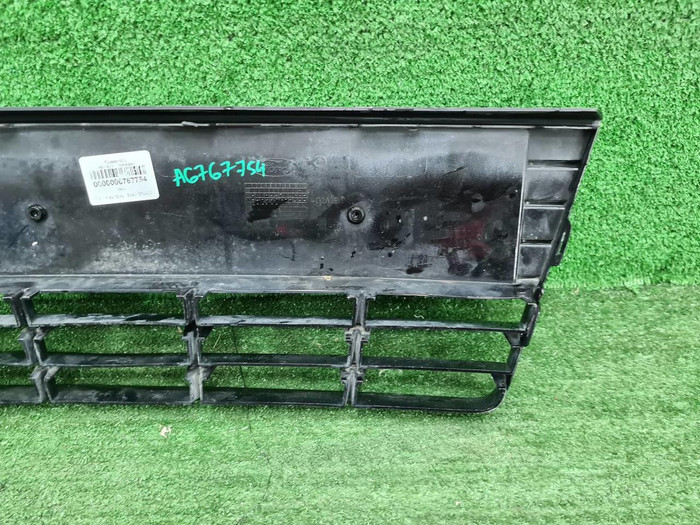 Решетка переднего бампера Ford Focus 3 (2011-2015)