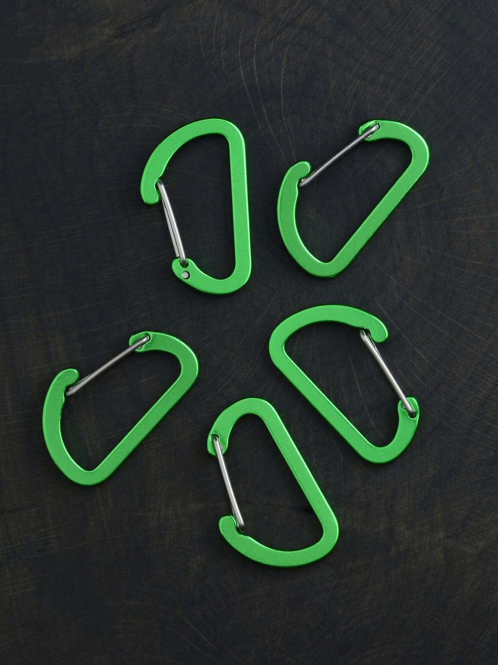 В АССОРТИМЕНТЕ 5 карабинов вспомогательных до 8 кг алюминий 40х25 мм