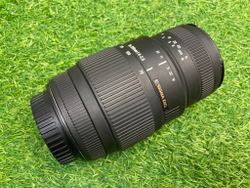 Sigma AF 70-300mm 4-5.6 APO Macro DG