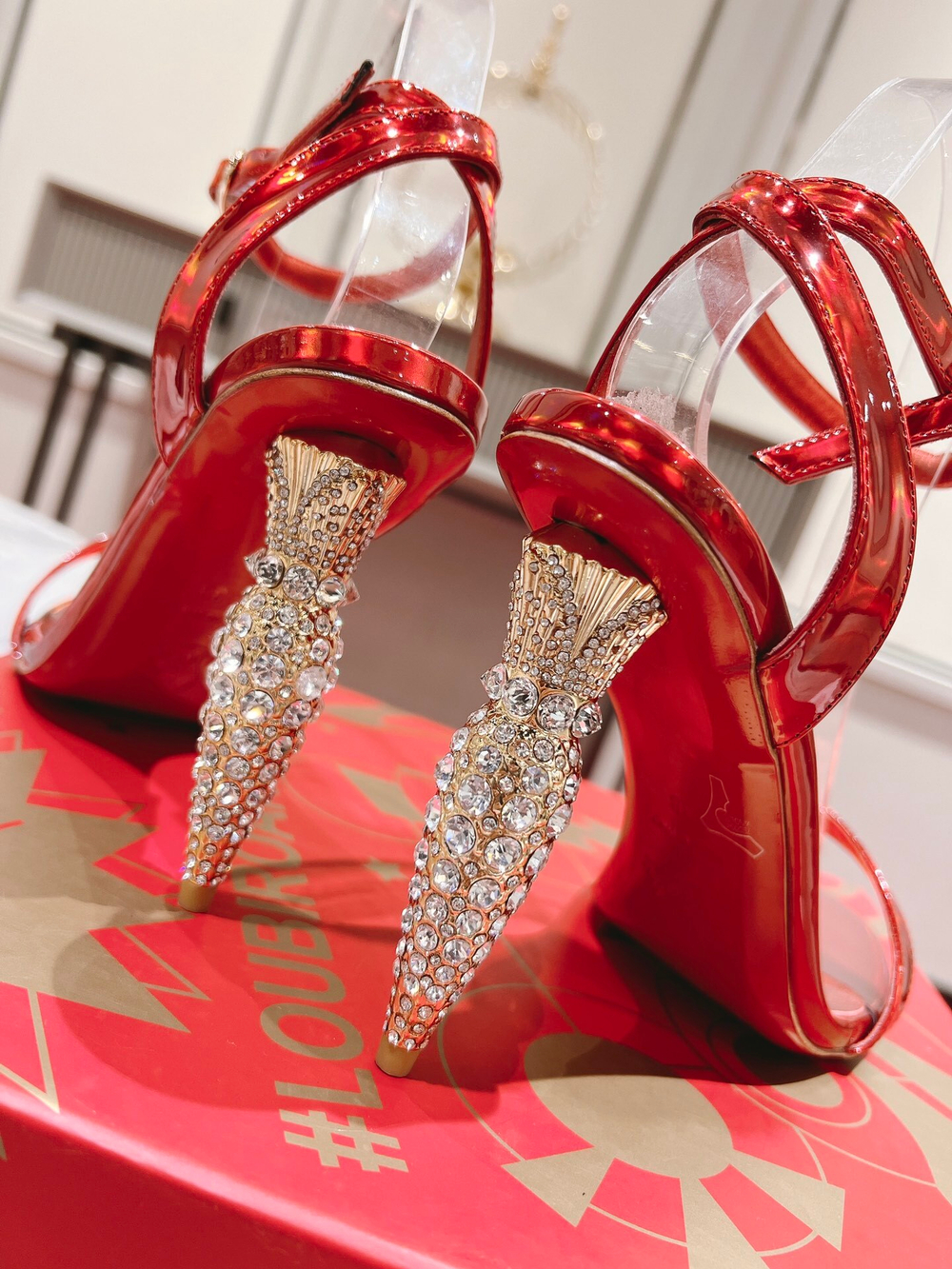 Christian Louboutin Lipstrass Queen 10 cm