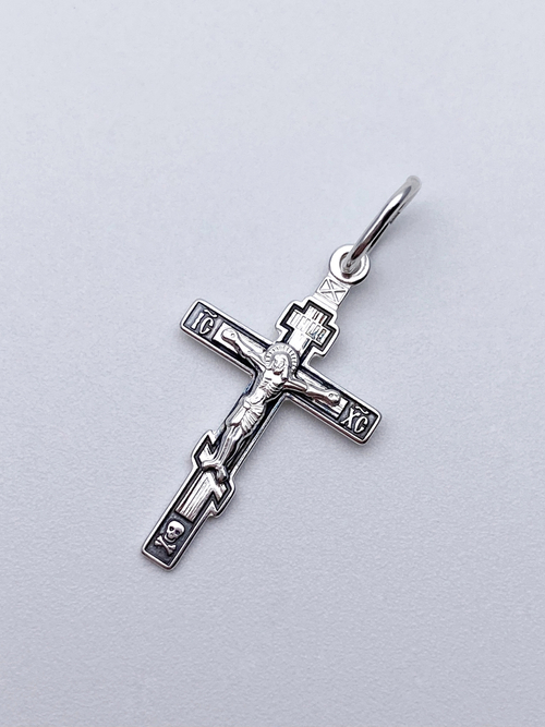 Крест штампованный из серебра/Частичное чернение