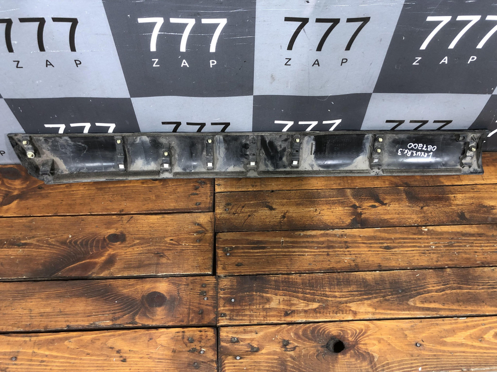 Накладка двери передней правой Lexus RX 3 09-15 Б/У Оригинал 7507148030