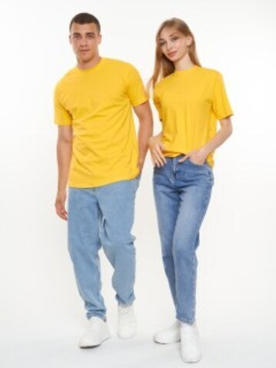 Футболка желтая