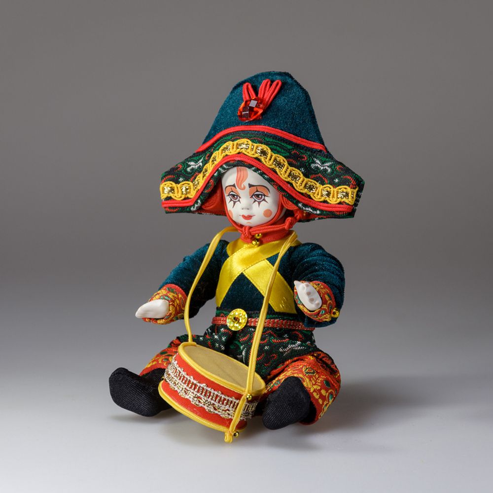 Интерьерная кукла Барабанщик