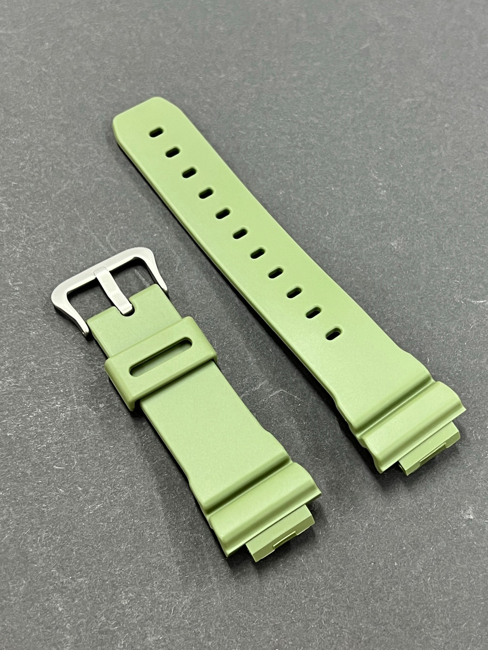Ремешок Casio DW-5600M-3