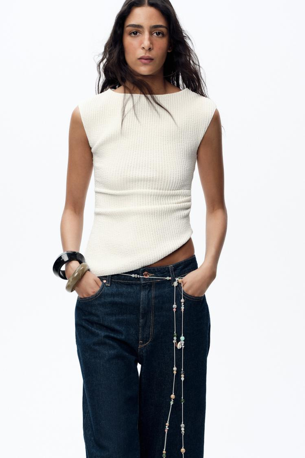 ZARA АСИММЕТРИЧНЫЙ ТОП ИЗ РЕЛЬЕФНОЙ ТКАНИ, ЭКРЮ