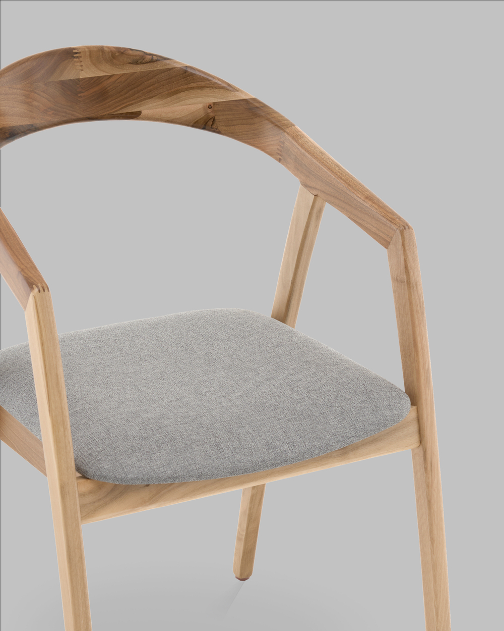 Стул Вудмилан каркас дерево цвет натуральный орех рогожка серый