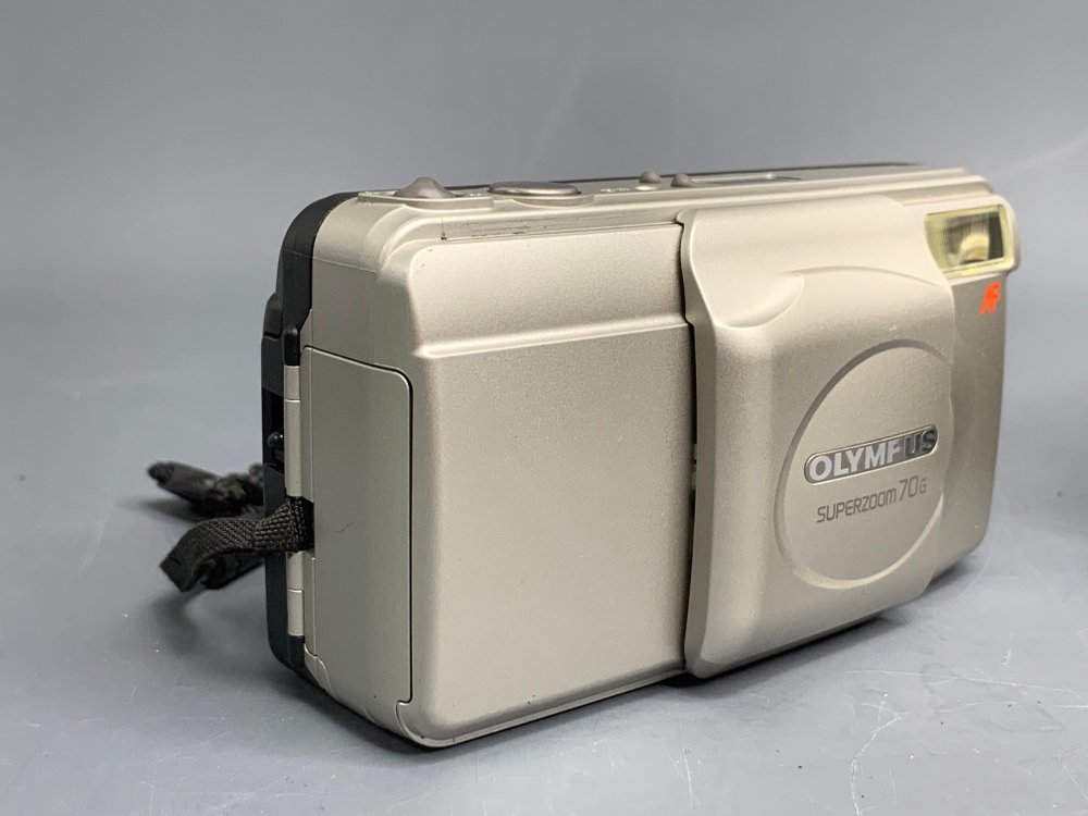 Olympus SuperZoom 70G