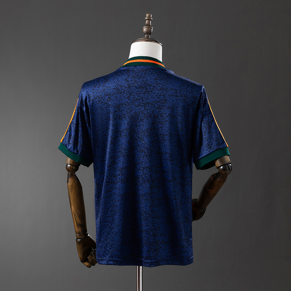 Заказать в Москве выездную ретро-форму «Ньюкасл» 97/98