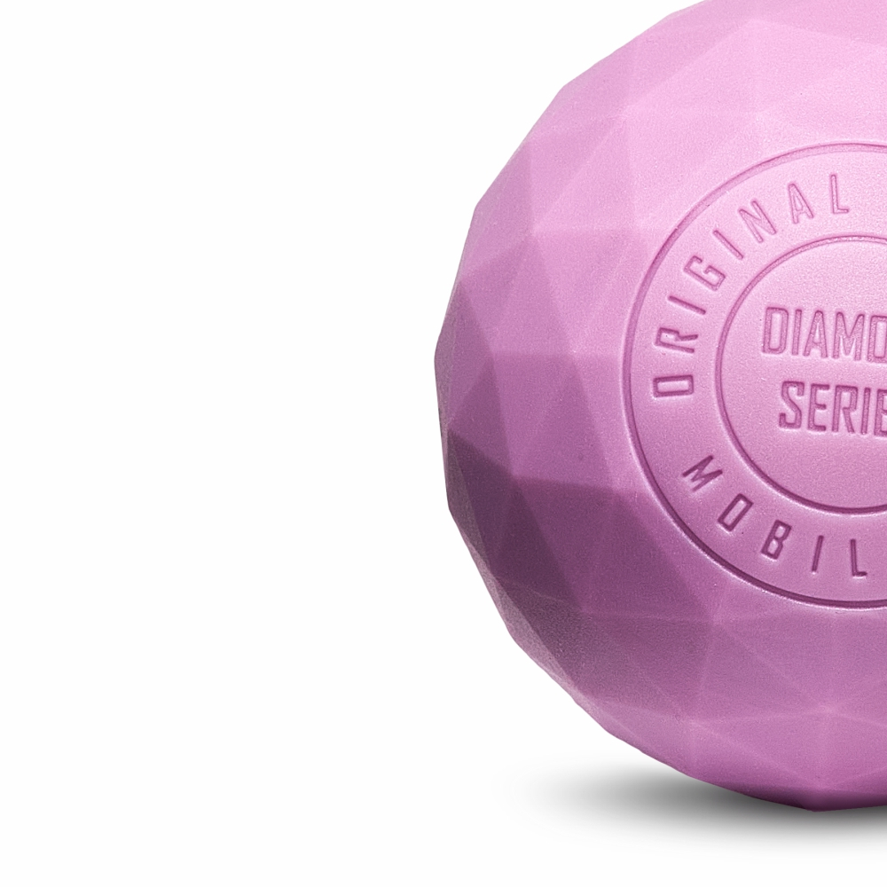 Набор из двух массажных мячей с кистевым эспандером пурпурный