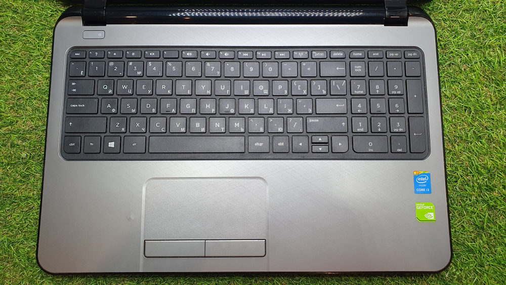 Ноутбук HP i3/4Gb/820M 2Gb