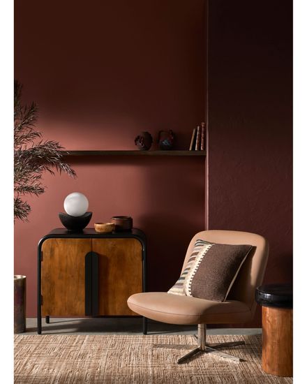 Чёрная настольная лампа “Мейперл”