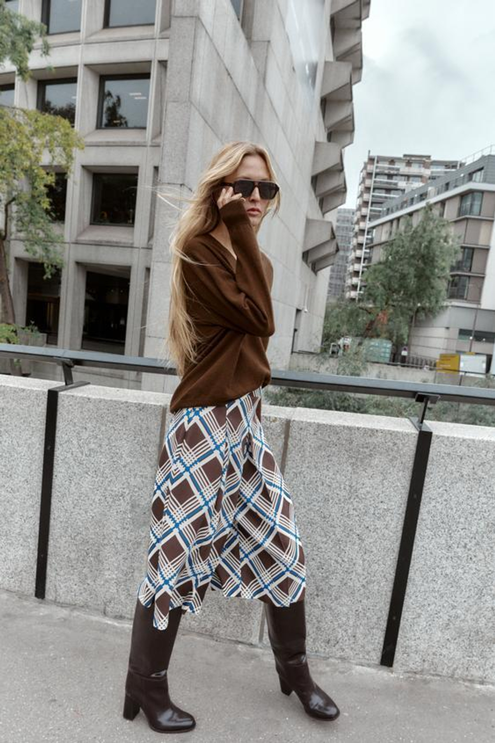 ZARА ДЛИННЫЕ БЕРМУДЫ В КЛЕТКУ, РАЗНОЦВЕТНЫЙ