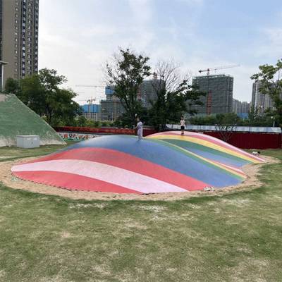 Надувная подушка для установки в грунт «Цветная полянка», 17×10×2 м