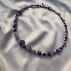 Колье-чокер "Фиалковая тропа" с аметистом