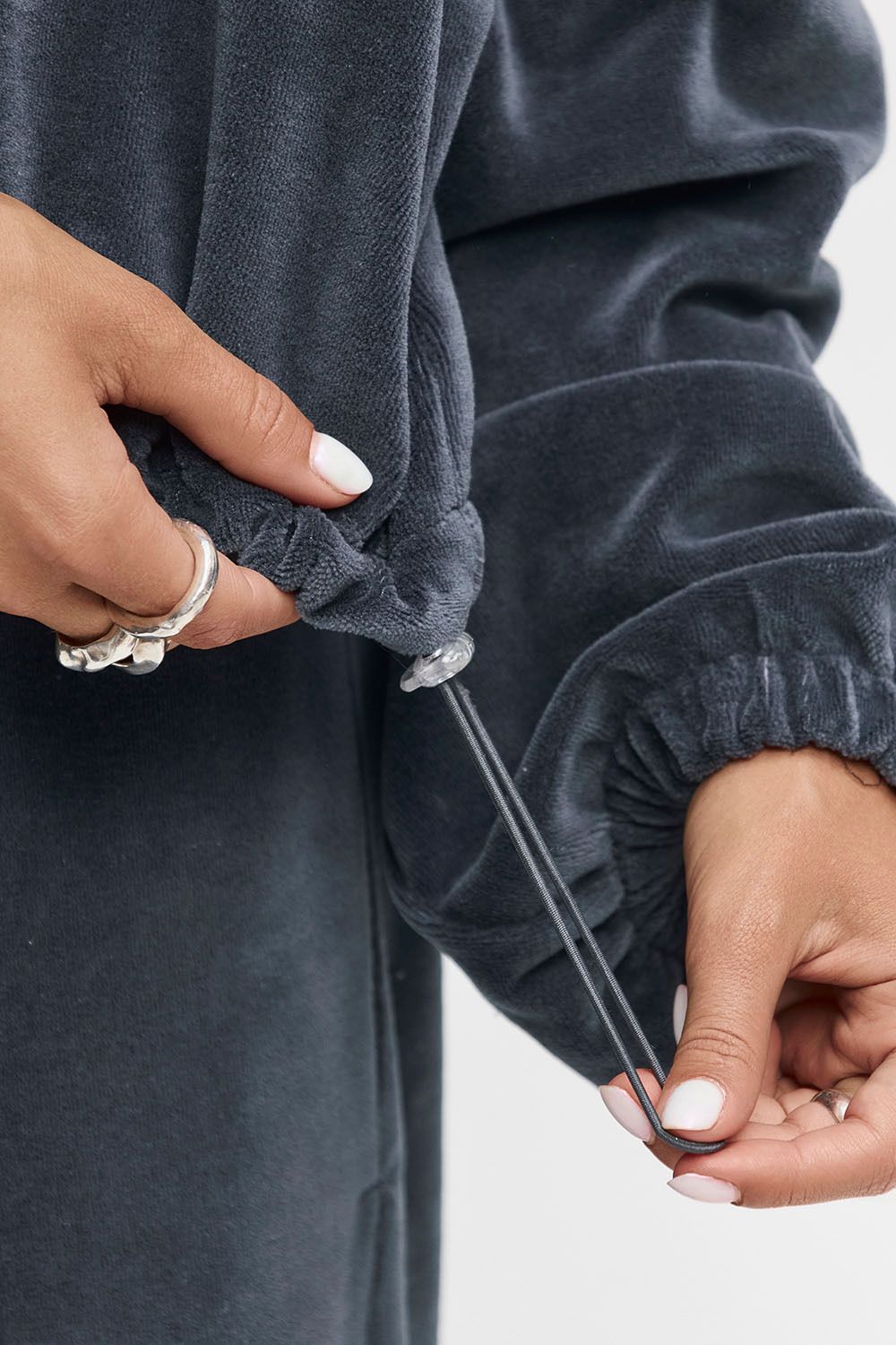 Худи на молнии из велюровой ткани графитового цвета