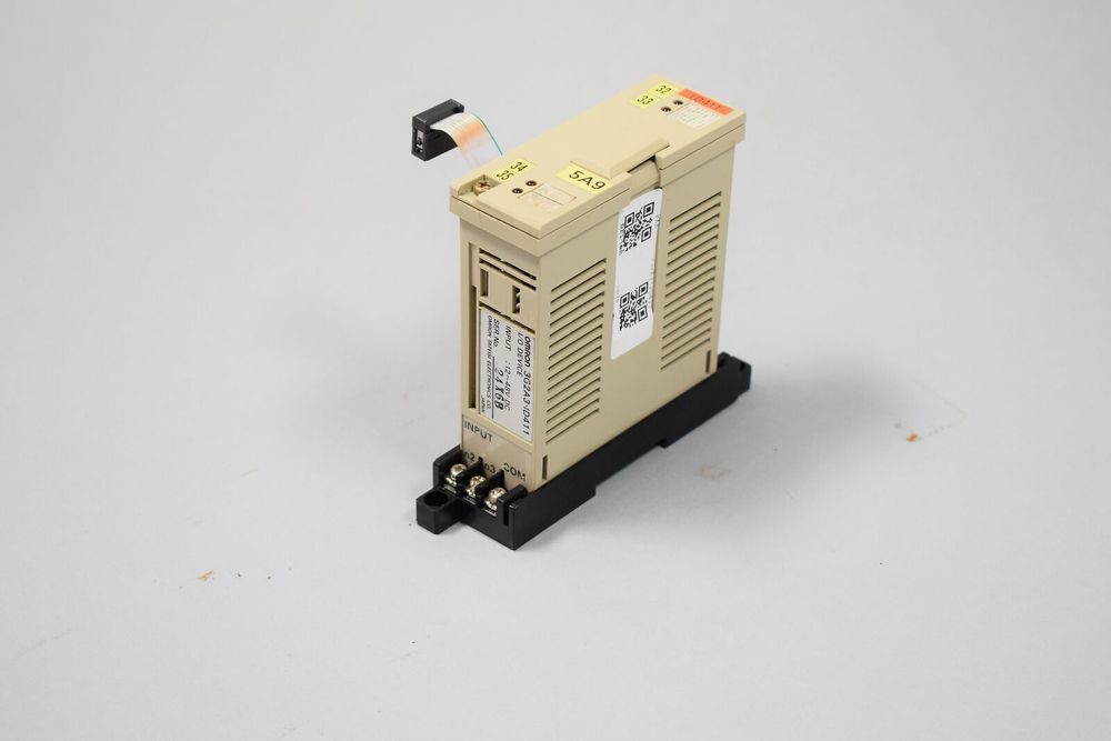 OMRON 3G2A3-ID411