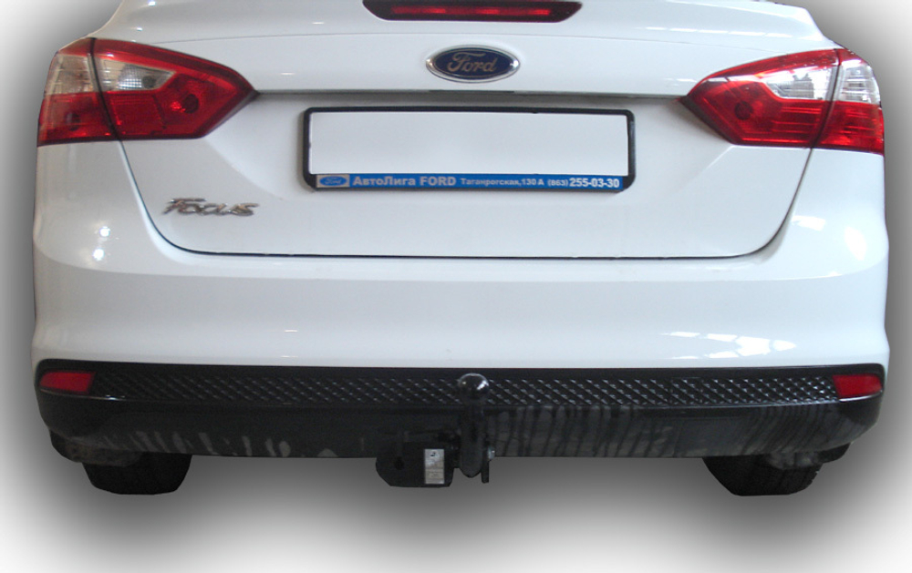Фаркоп(прицепное) Лидер-Плюс для FORD FOCUS 2,3  (седан) 2004-2011,2010- (паспорт и сертификат в комплекте)(без электрики)F102-A