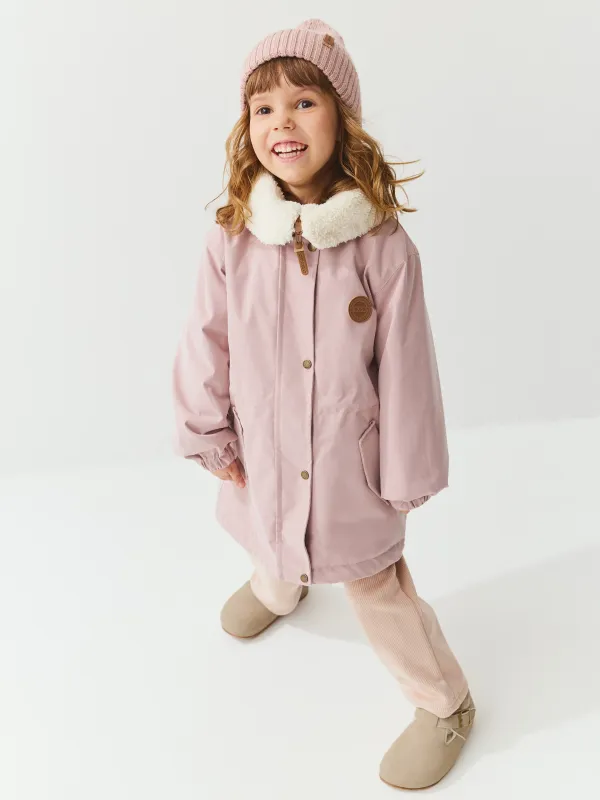 Парка демисезонная с меховым воротником 