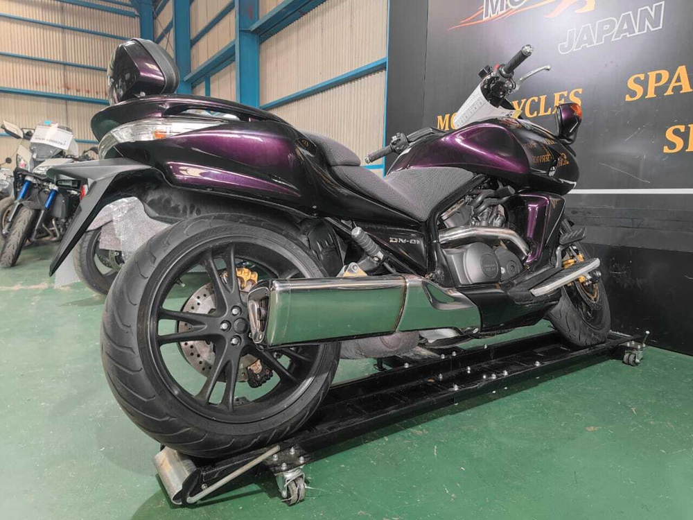 Honda DN-01 , 2008