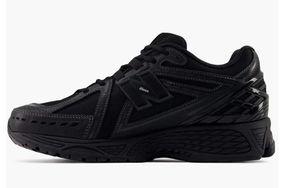 New Balance 1906R "Triple Black"