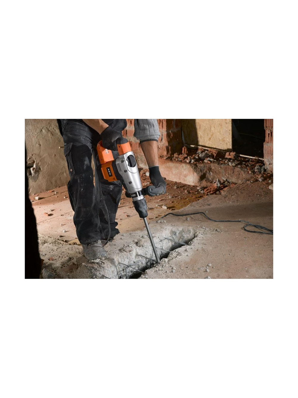 Отбойный молоток AEG MH7E 4935459422