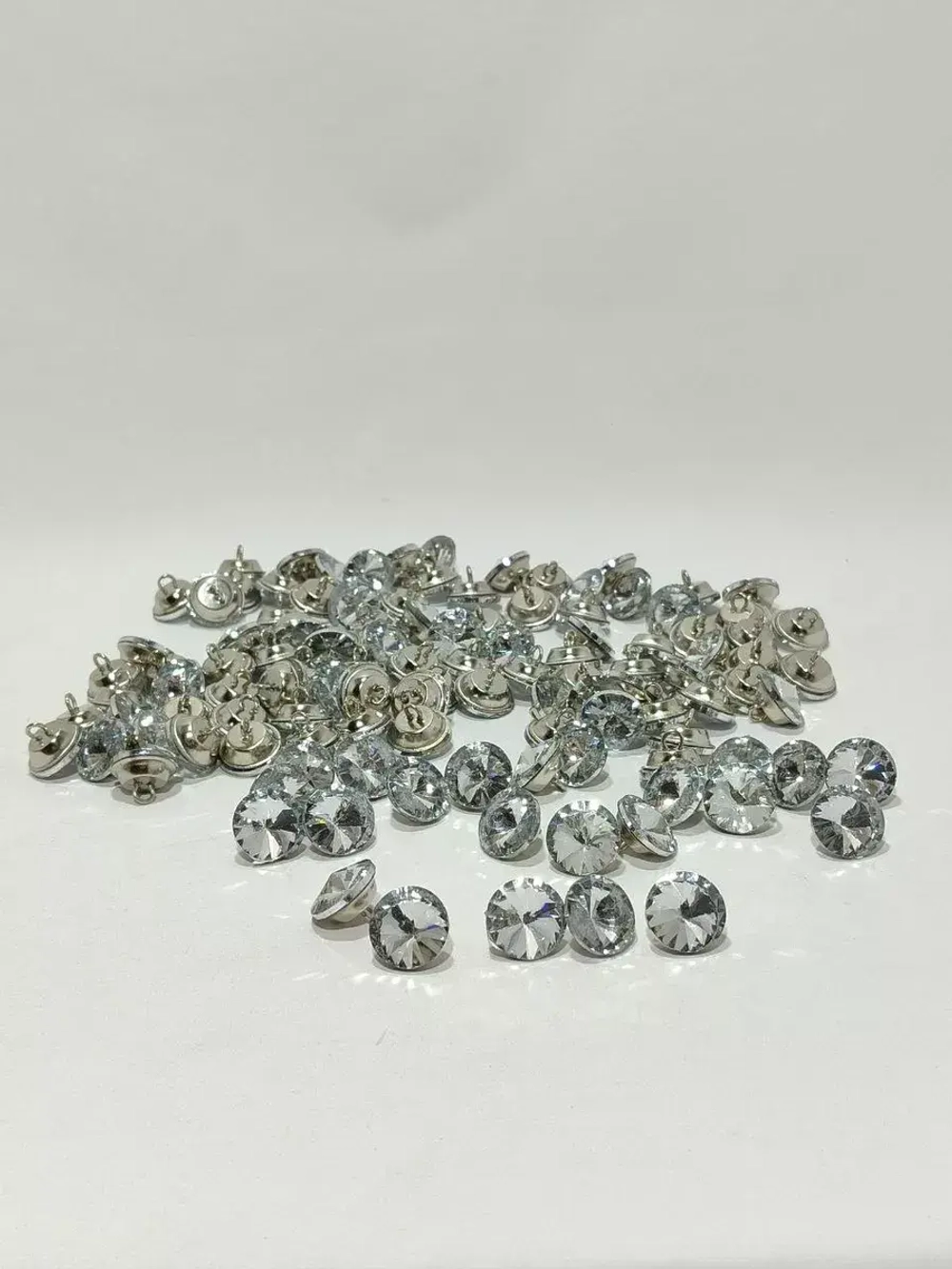 Стразы для мебели, рукоделия, каретной стяжки