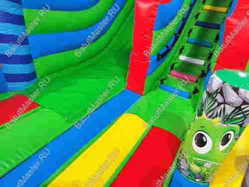 Надувной батут «Звериный мир» с горкой и аркой,с сеткой на входе 7*5*4,2 м