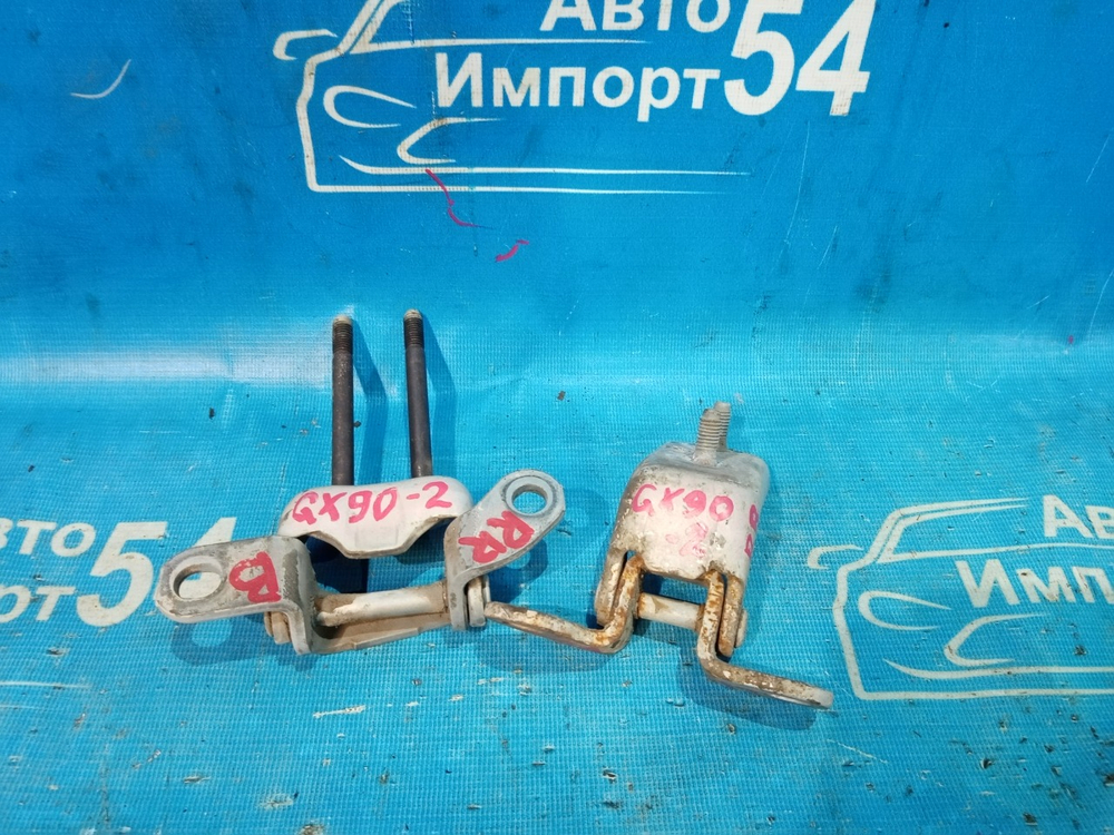 Петля двери задней правой TOYOTA CRESTA 1995